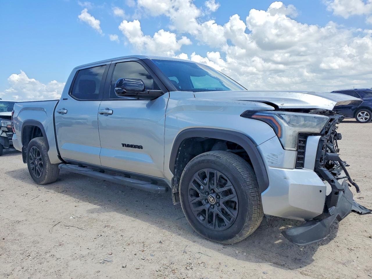 2025 Toyota Tundra - Image 4