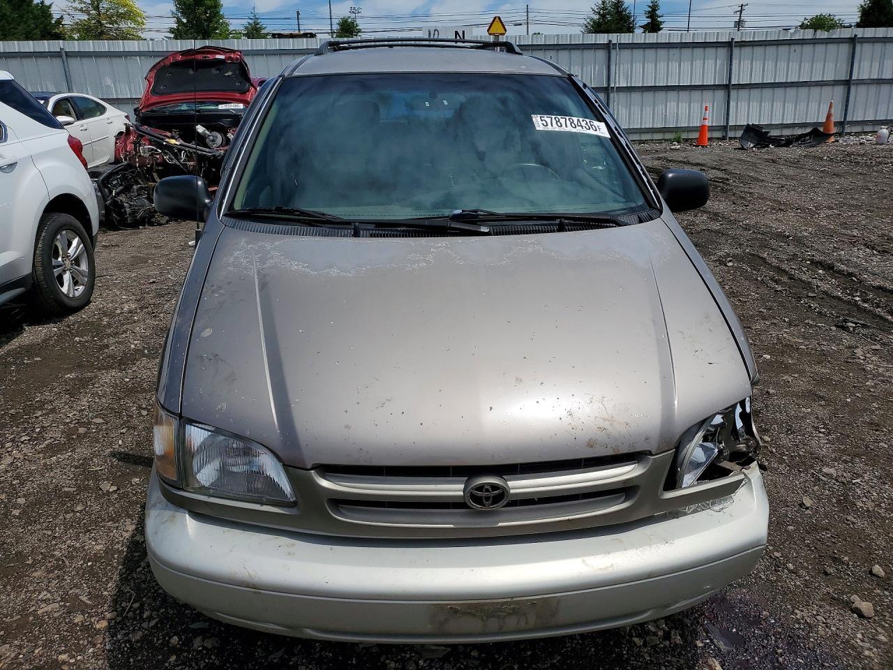 1998 Toyota Sienna Xle - Image 5