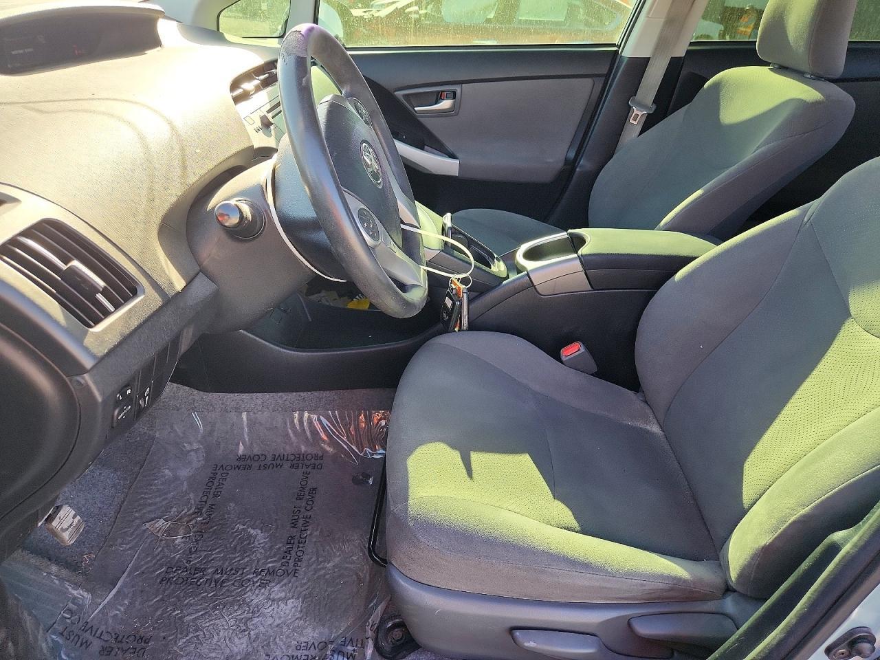 2014 Toyota Prius Three - Фото 7