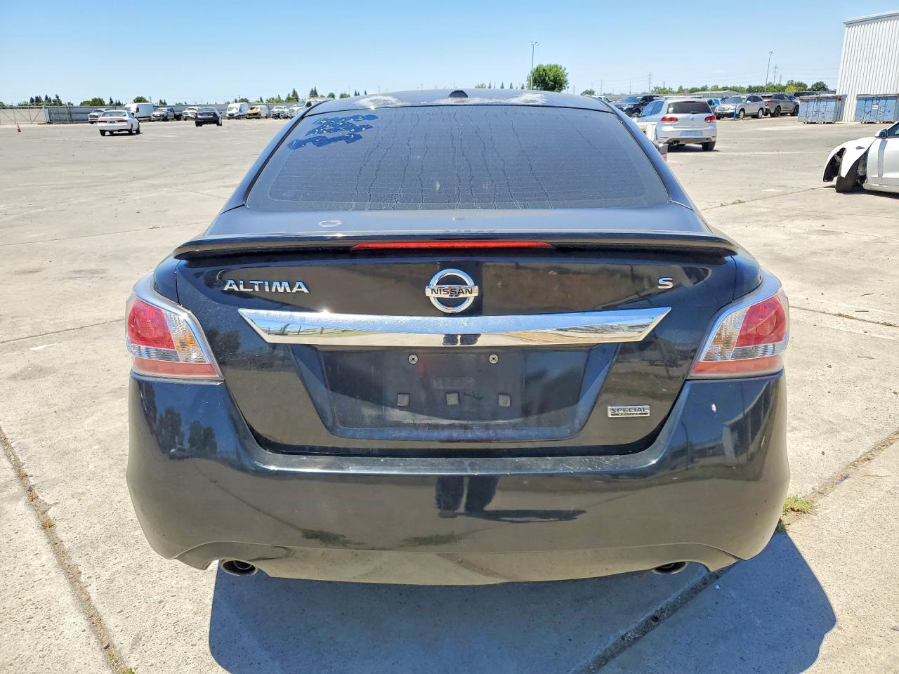2015 Nissan Altima 2.5 S - Image 6