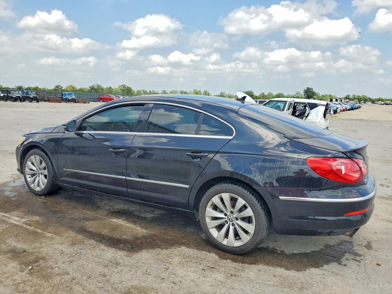 2011 Volkswagen Cc Sport - Image 2