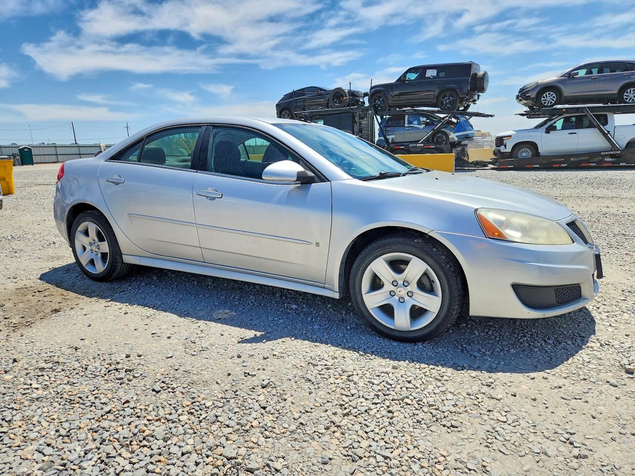 2010 Pontiac G6 - Image 4