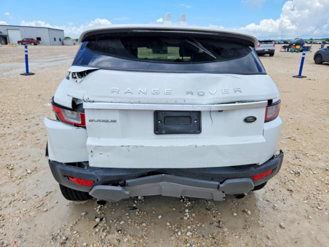 2017 Land Rover Range Rover Evoque Hse - Image 6
