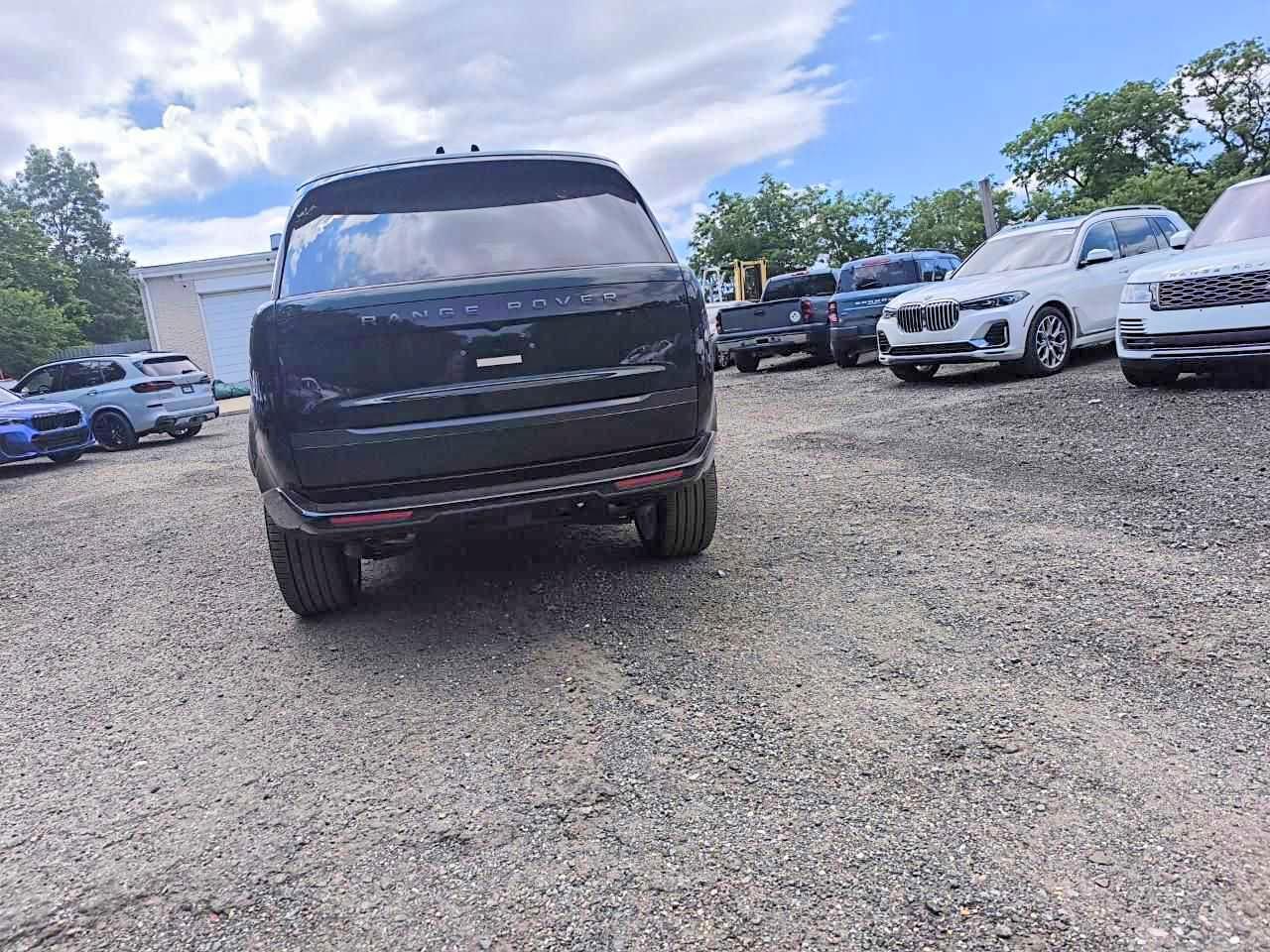 2026 Land Rover Range Rover Se - Image 6