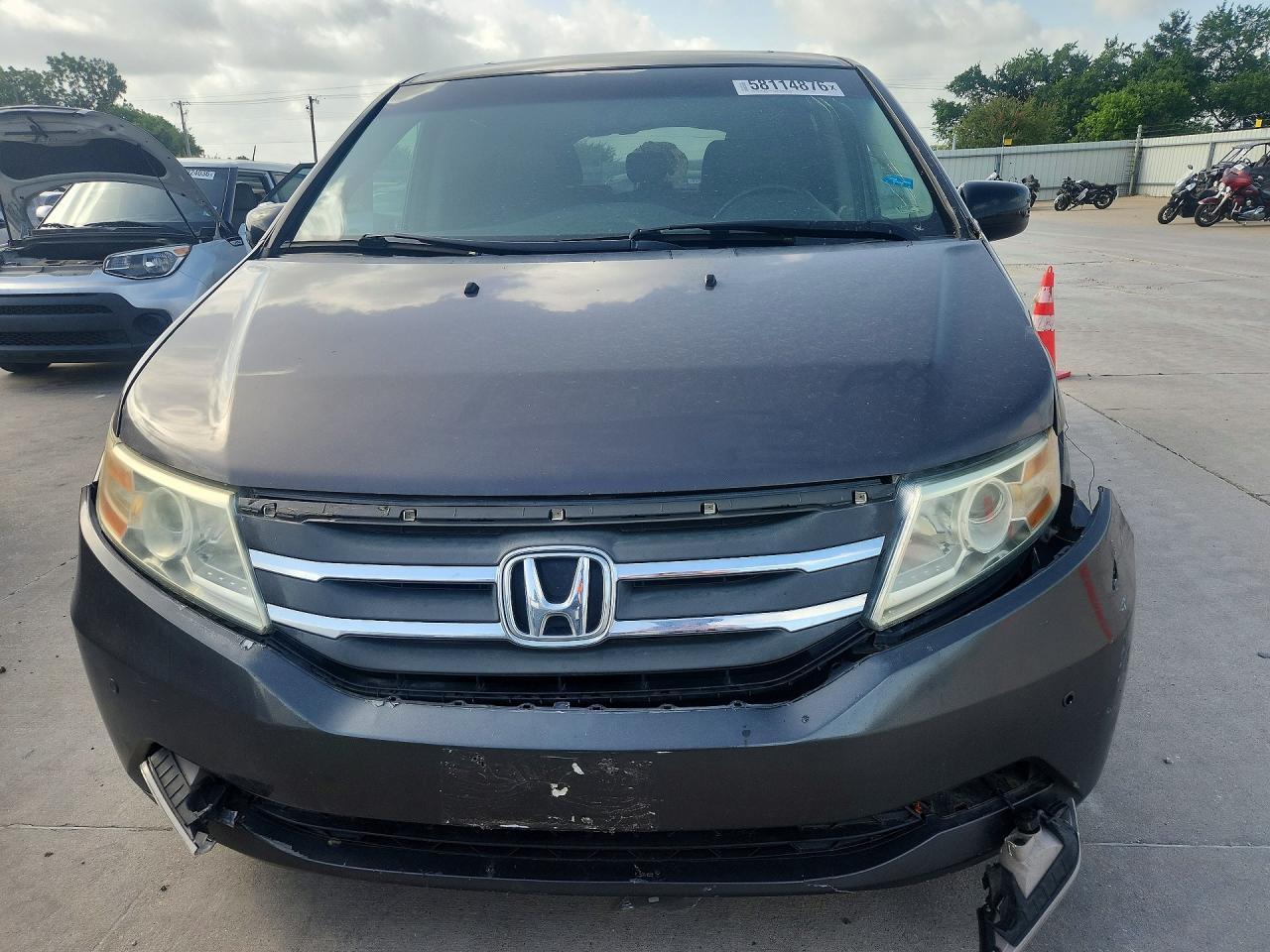 2011 Honda Odyssey Touring - Image 5