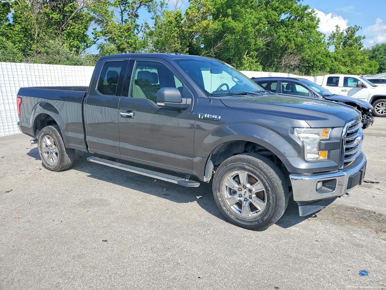 2017 Ford F150 Super Cab - Фото 4