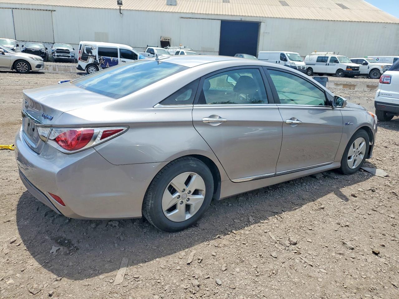 2012 Hyundai Sonata Hybrid - Фото 3