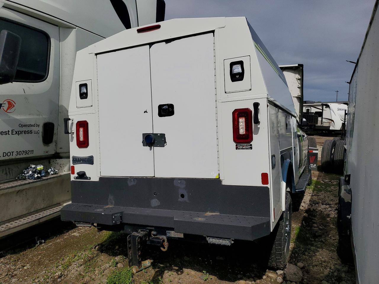 2022 Ram 3500 Tradesman Utility / Service Truck - Image 3