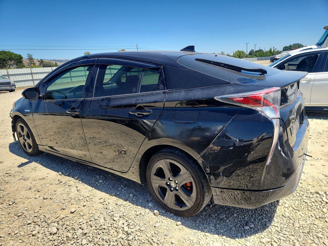 2018 Toyota Prius Two - Фото 2