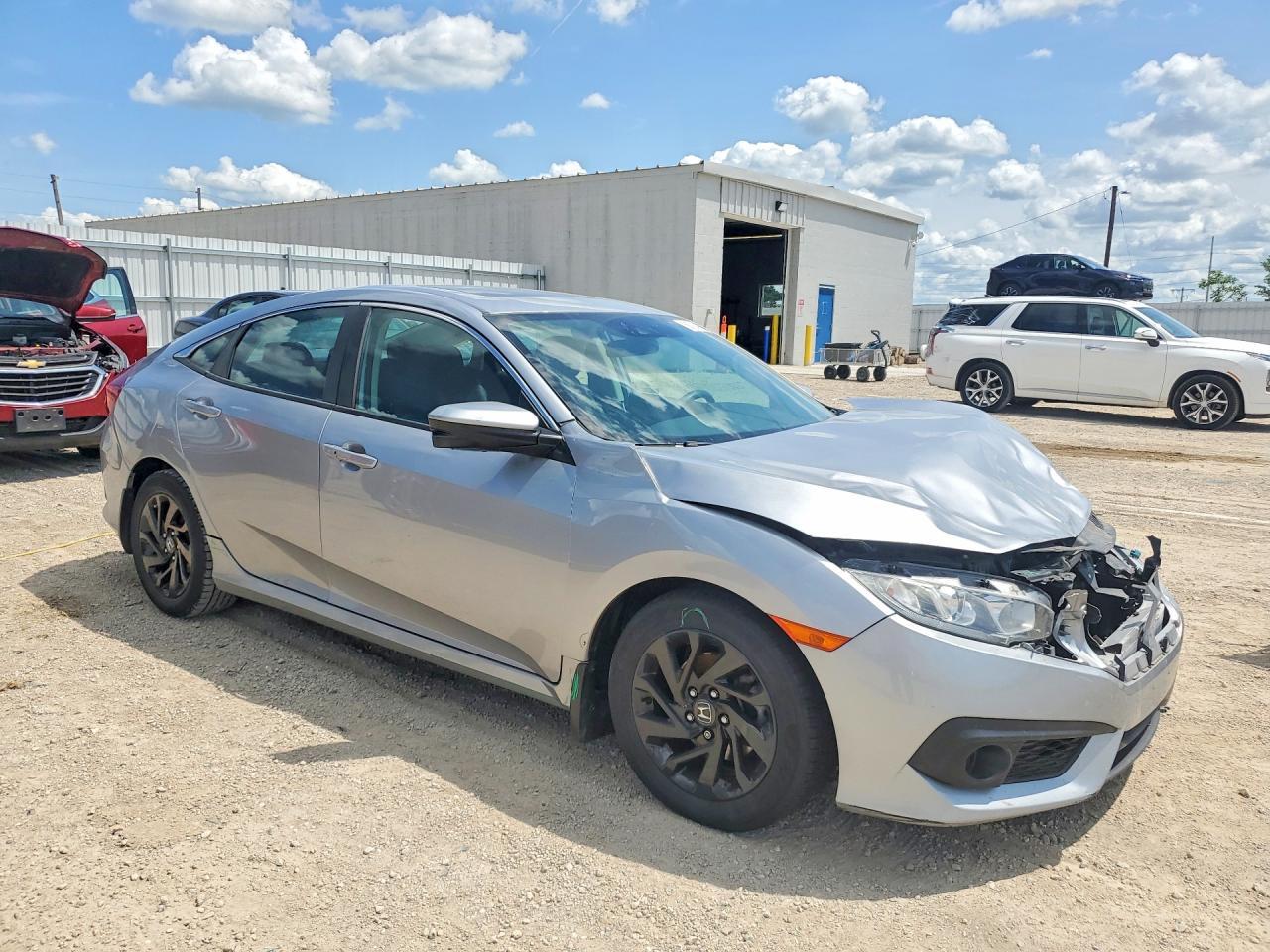 2018 Honda Civic Ex - Image 4