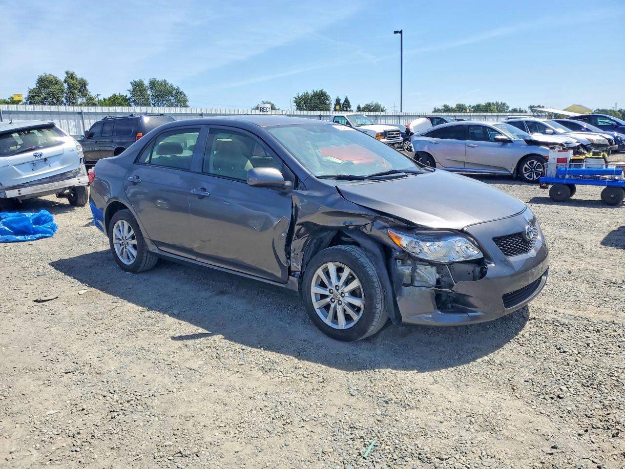 2010 Toyota Corolla Le - Фото 4