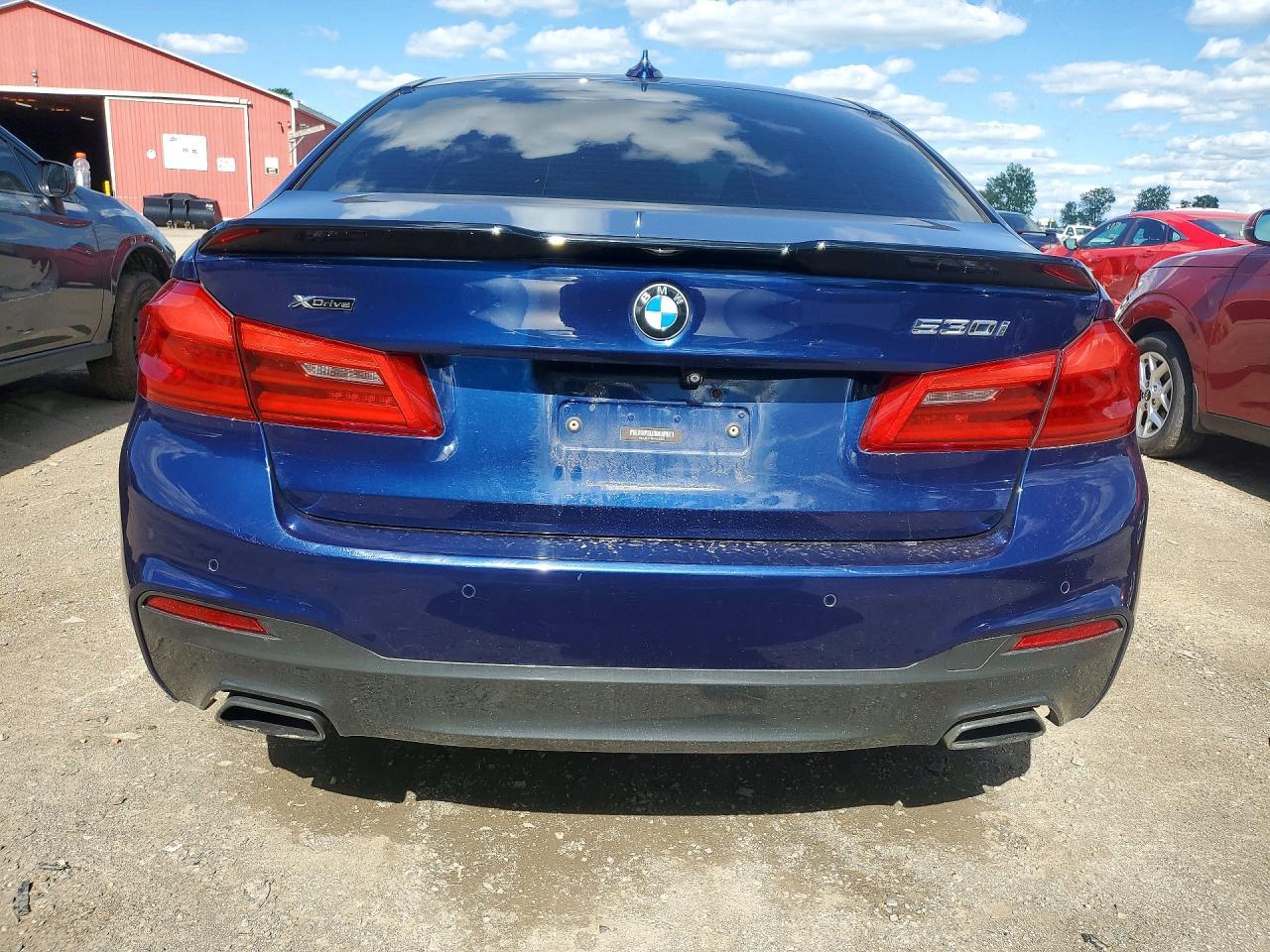 2017 BMW 530 Xi - Фото 6
