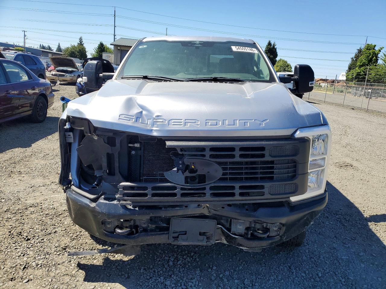 2023 Ford F250 Sd Xl 4Wd 6.8L V8 Crew Cab - Фото 5