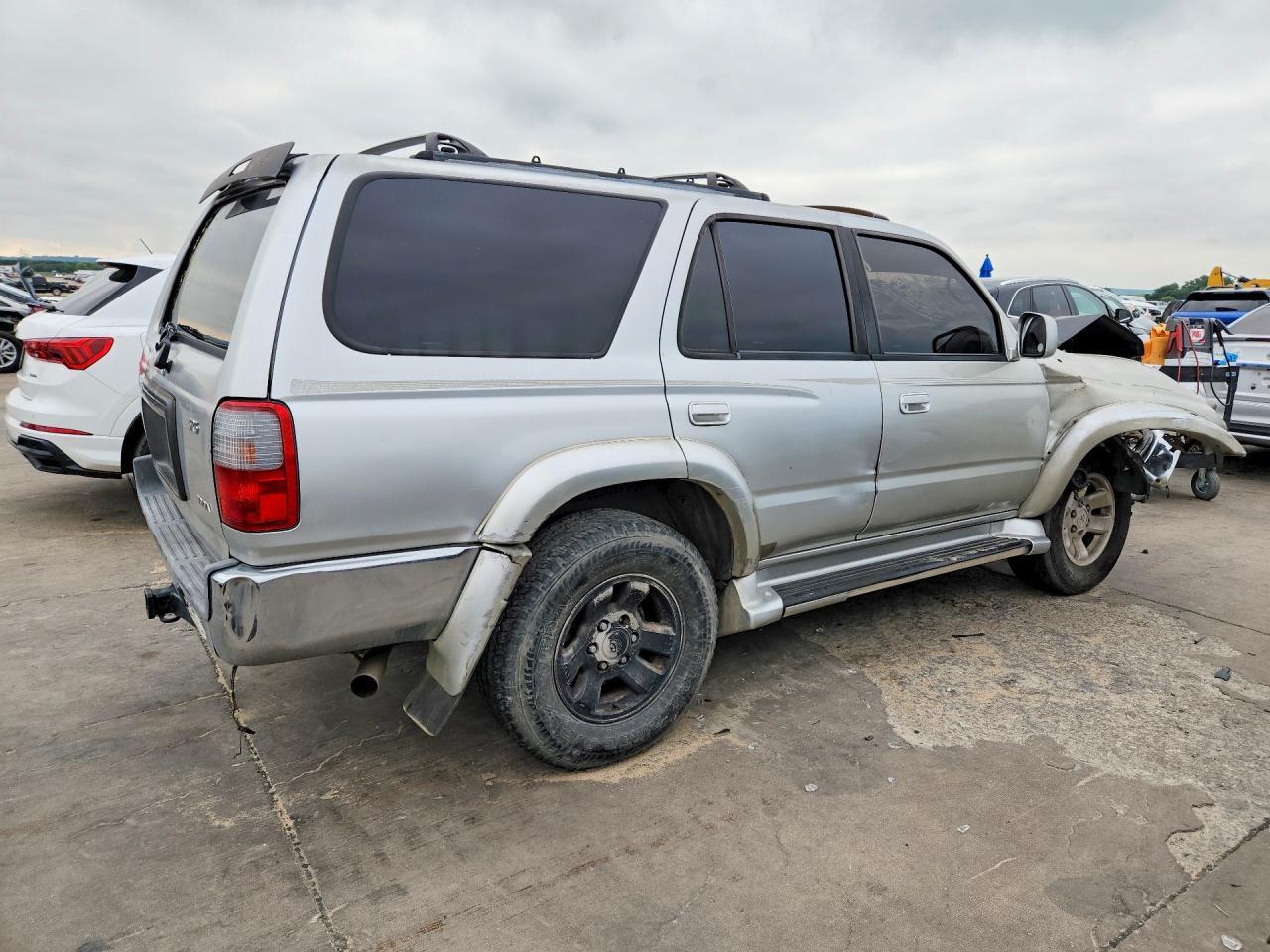 2000 Toyota 4Runner Sr5 - Image 3