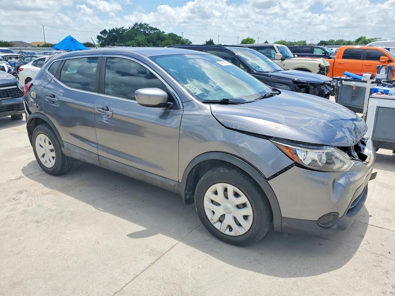 2019 Nissan Rogue Sport S - Фото 4