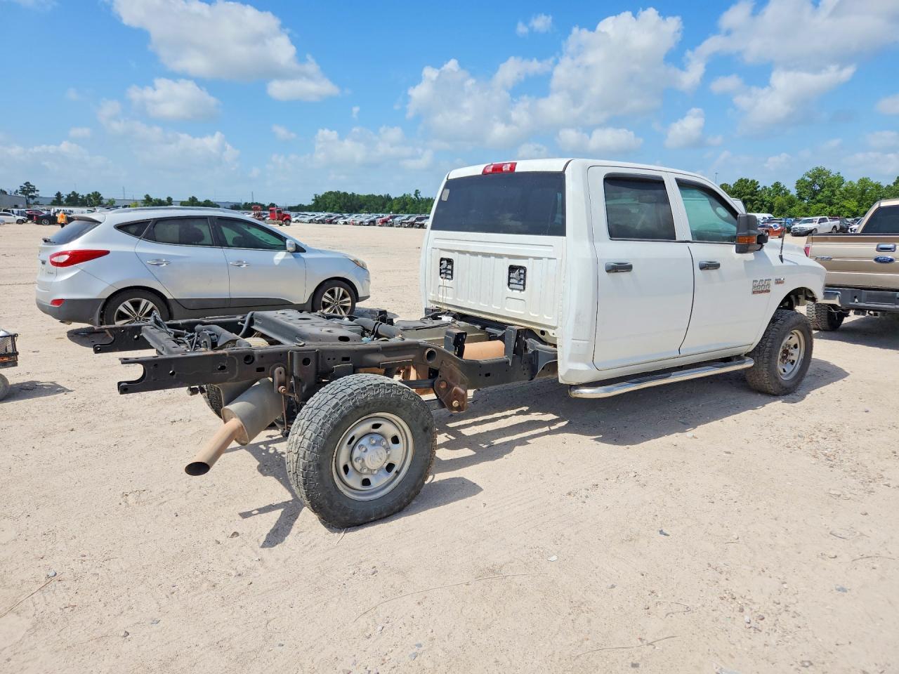 2018 Ram 2500 St - Image 3