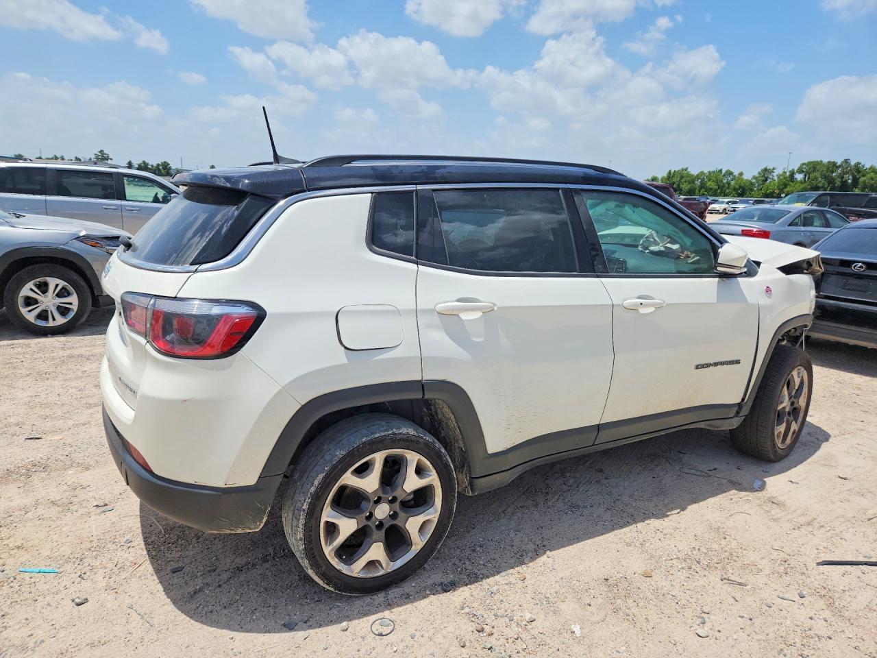 2020 Jeep Compas - Image 3