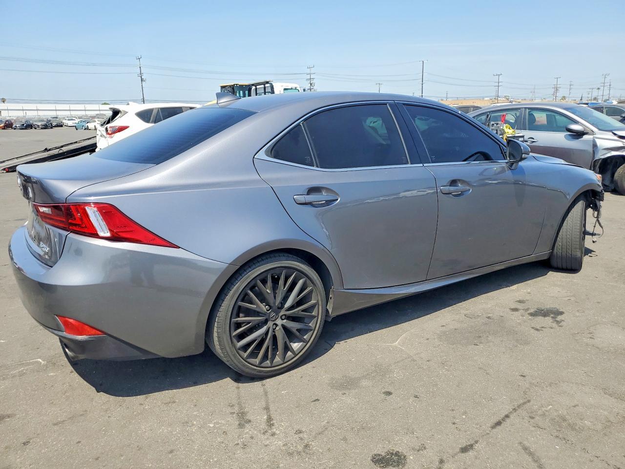2014 Lexus Is 250 - Image 3