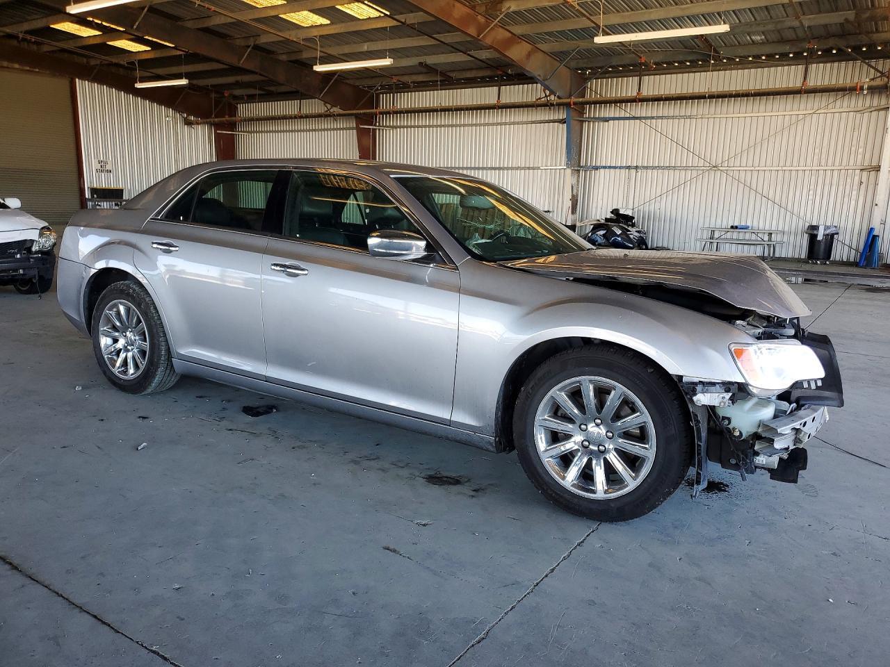 2014 Chrysler 300C - Фото 4