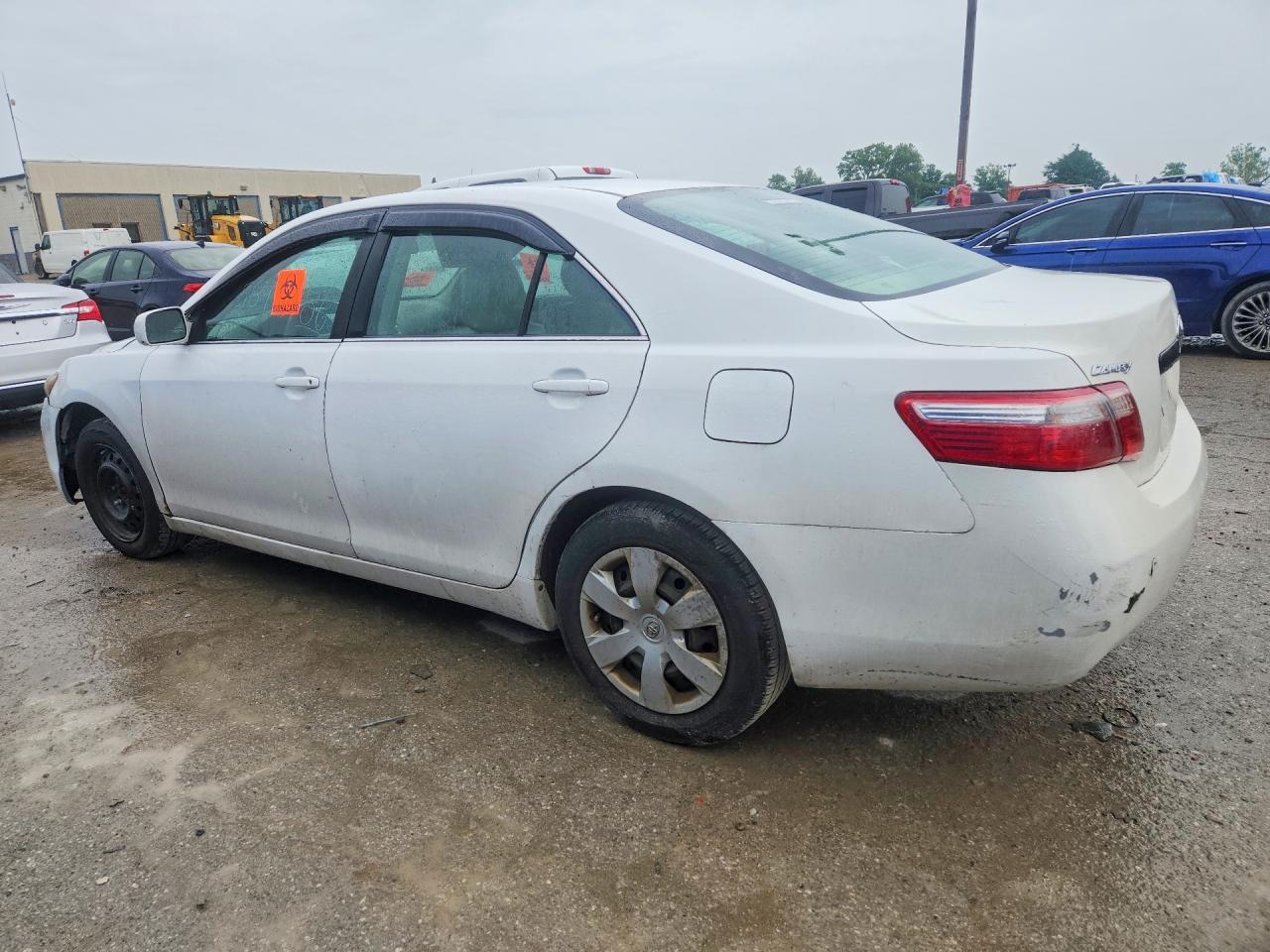 2009 Toyota Camry Le - Фото 2