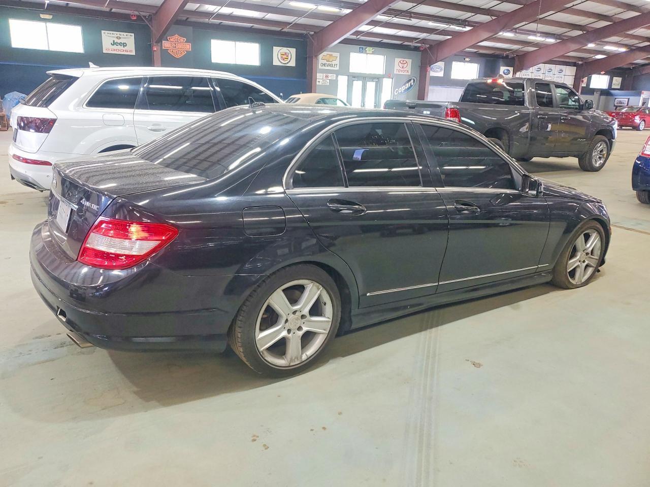 2011 Mercedes-Benz C 300 4Matic - Image 3