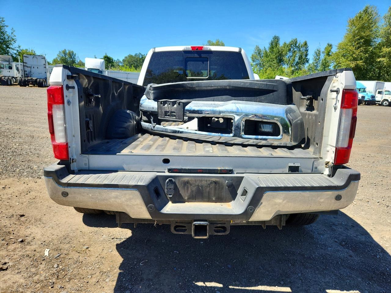 2019 Ford F350 Super Duty - Фото 6