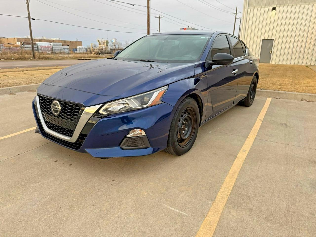 2019 Nissan Altima S - Image 2