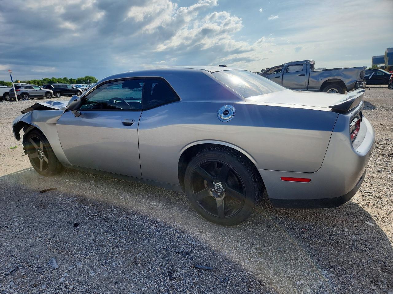 2015 Dodge Challenger Sxt - Фото 2