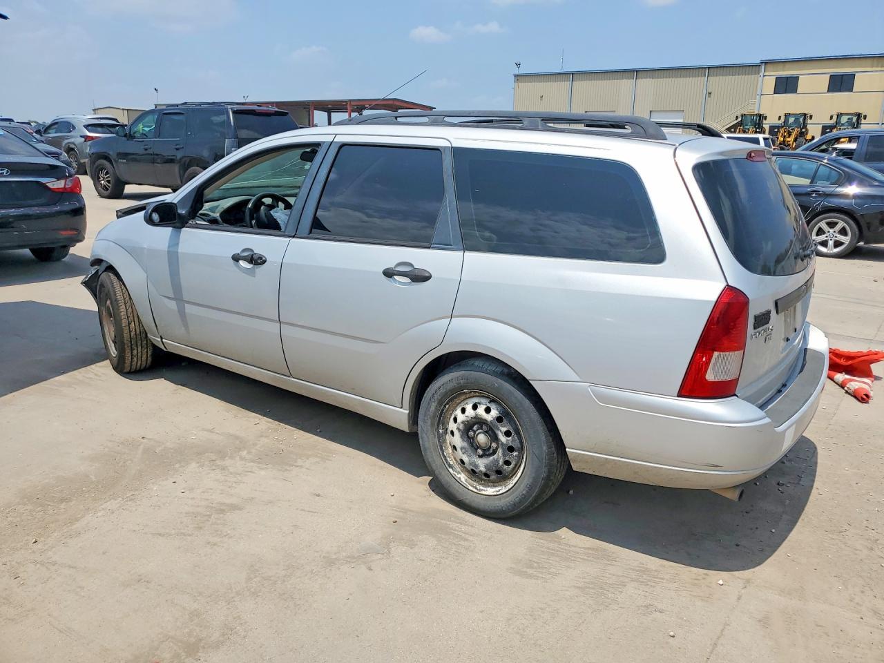 2005 Ford Focus Zxw - Фото 2