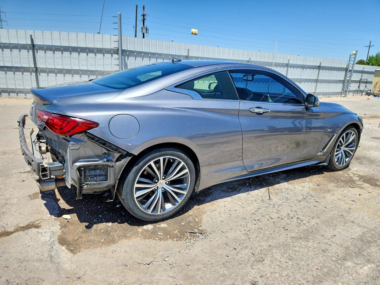 2019 Infiniti Q60 3.0T Luxe - Image 3