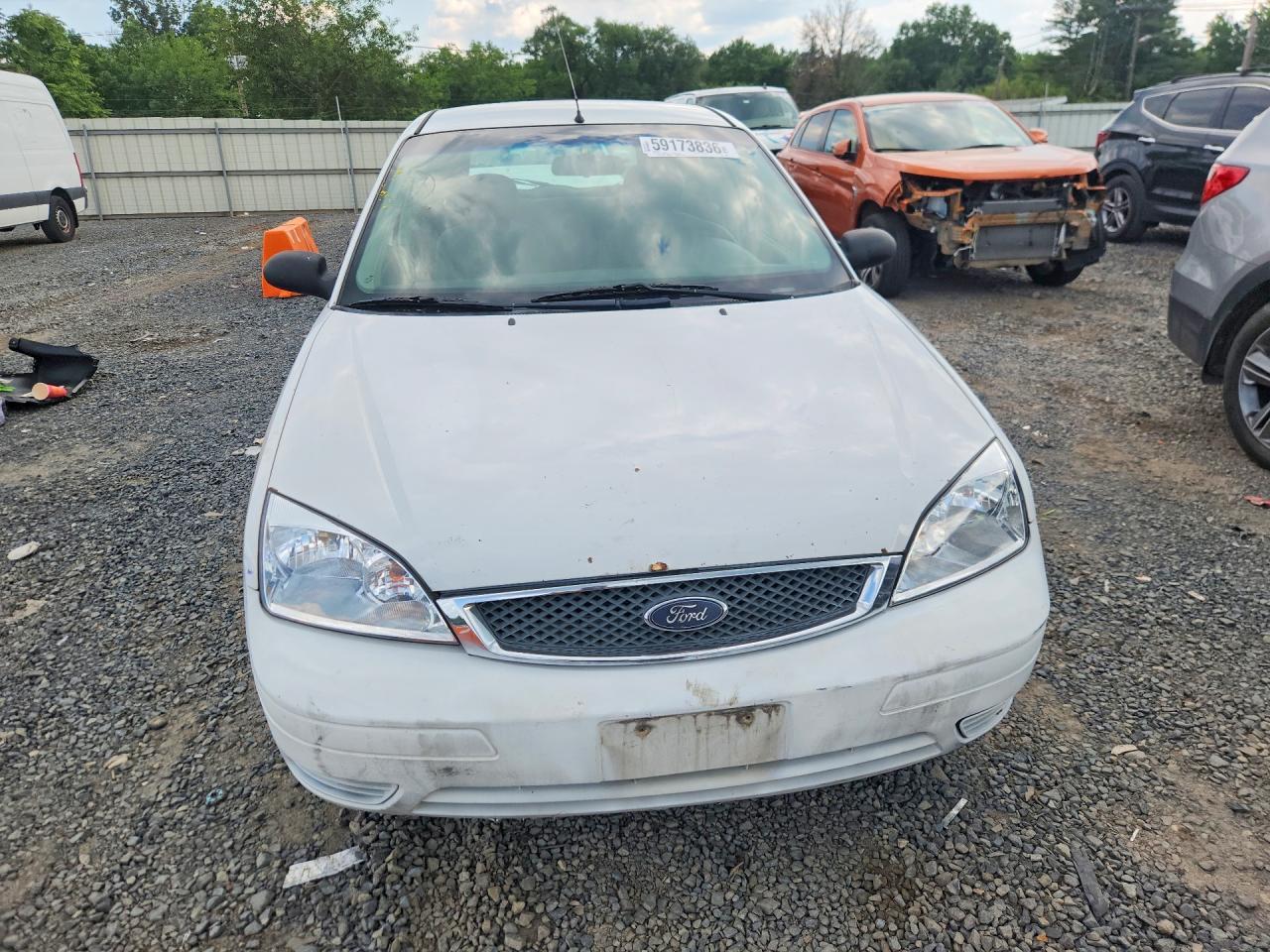 2005 Ford Focus Zx5 - Image 5