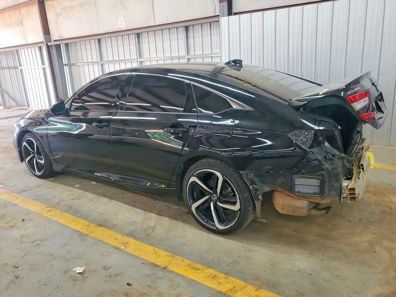 2019 Honda Accord Sport - Фото 2
