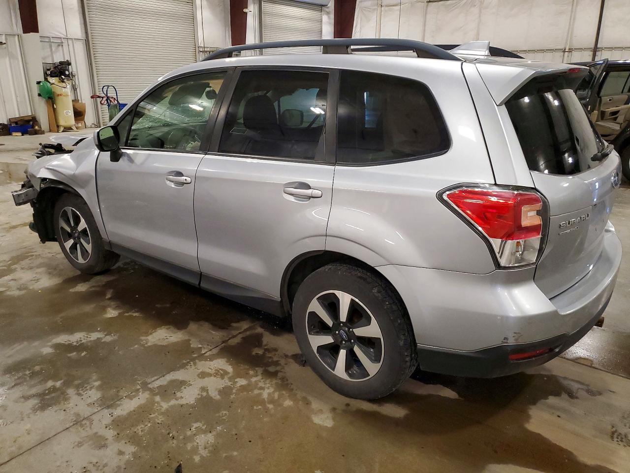 2017 Subaru Forester 2.5I Premium - Фото 2