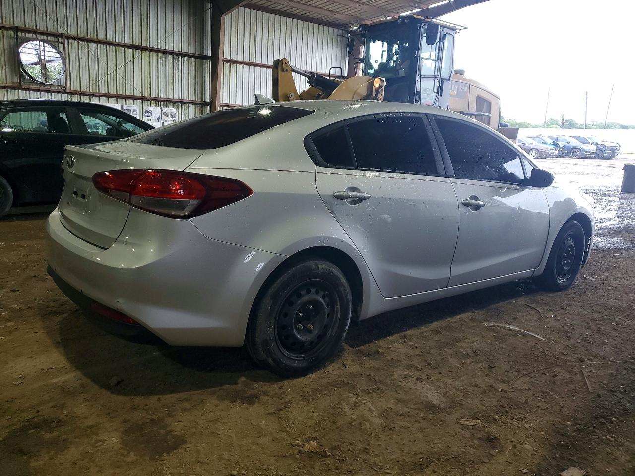 2018 Kia Forte Lx - Image 3