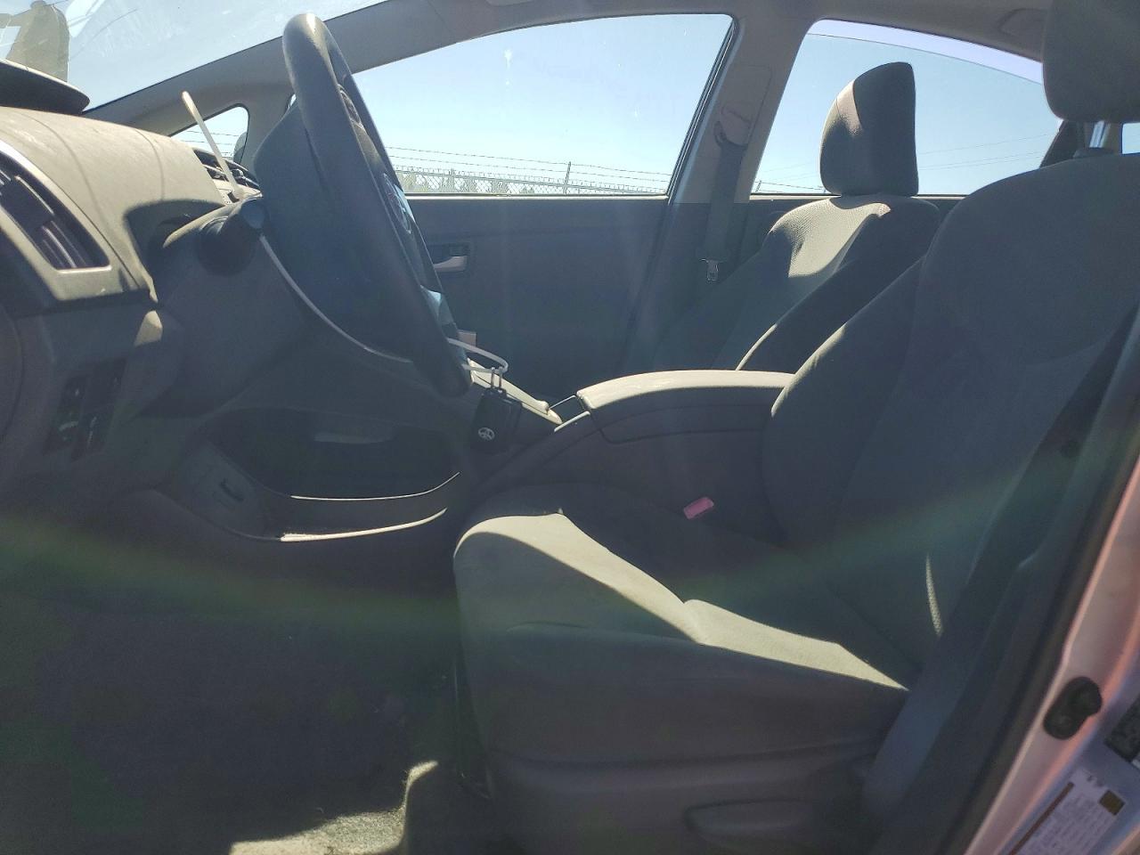 2010 Toyota Prius Iii - Image 7