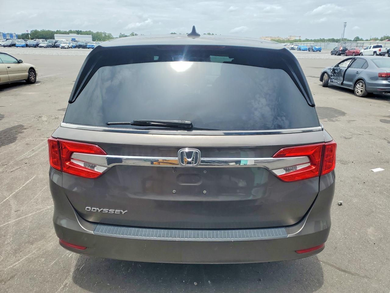 2018 Honda Odyssey Ex - Image 6
