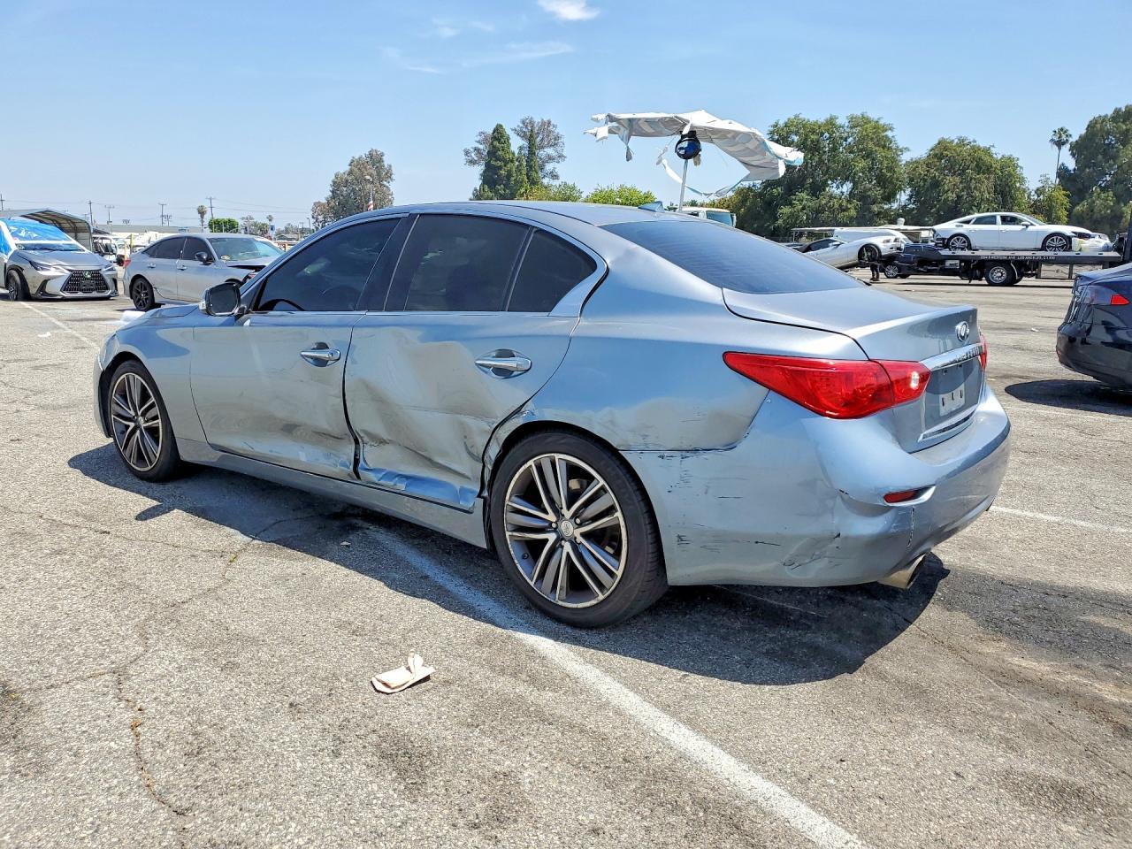 2015 Infiniti Q50 Premium - Image 2