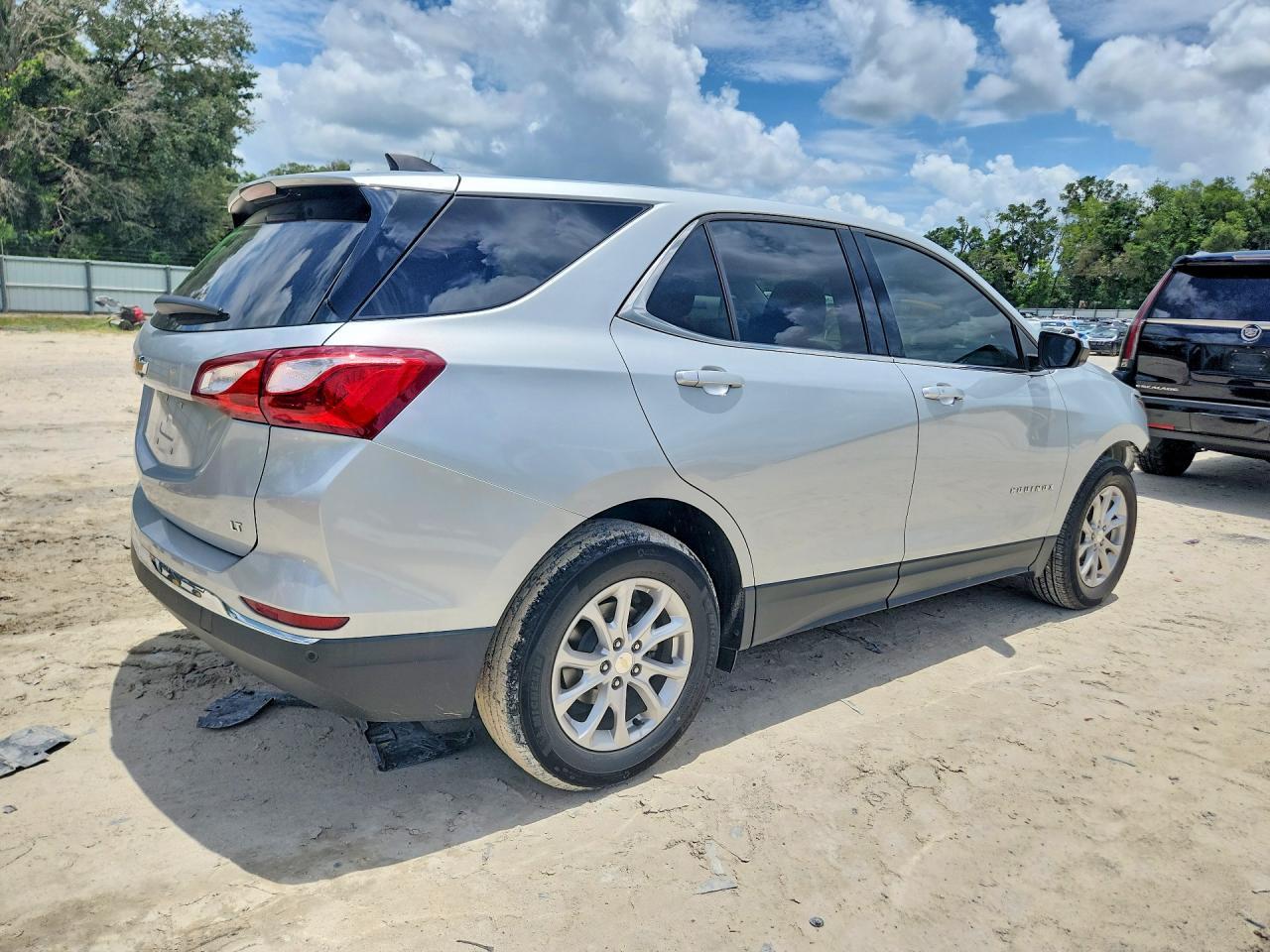 2020 Chevrolet Equinox Lt - Фото 3
