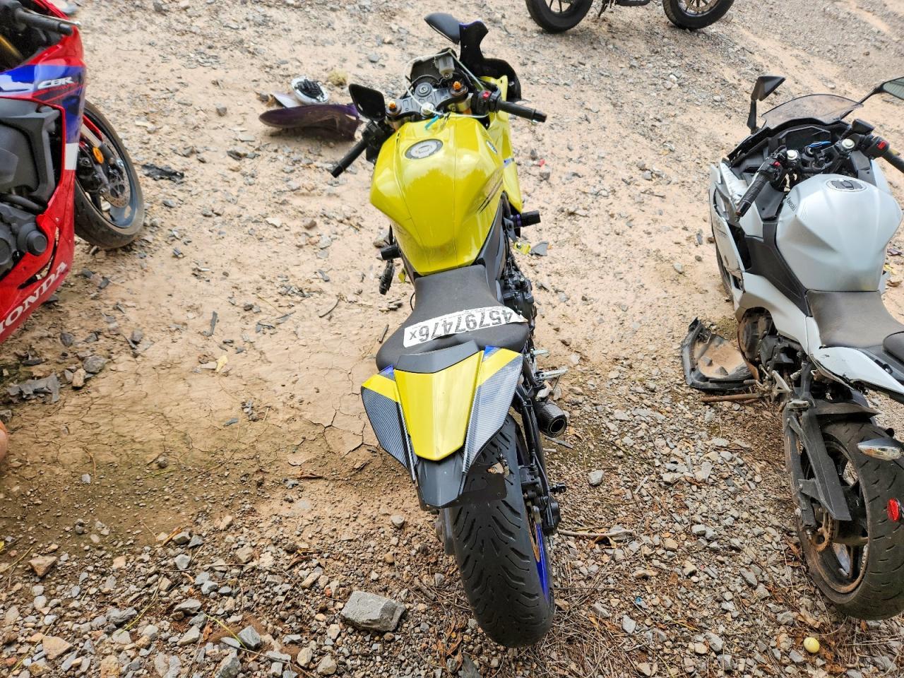 2025 Yamaha Yzfr7 - Фото 6