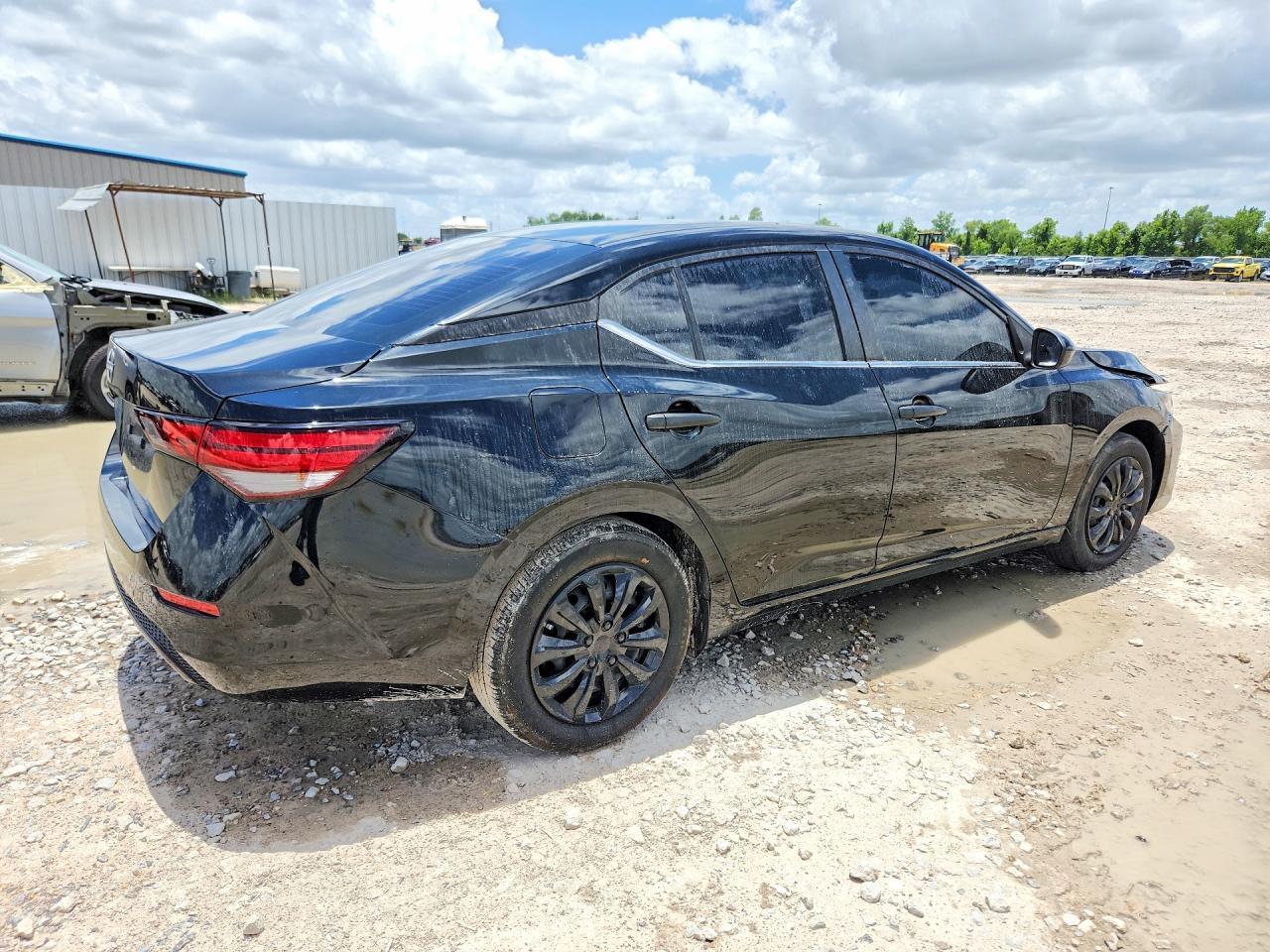 2024 Nissan Sentra S - Image 3