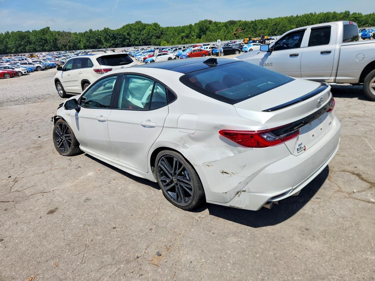 2025 Toyota Camry Xse - Фото 2