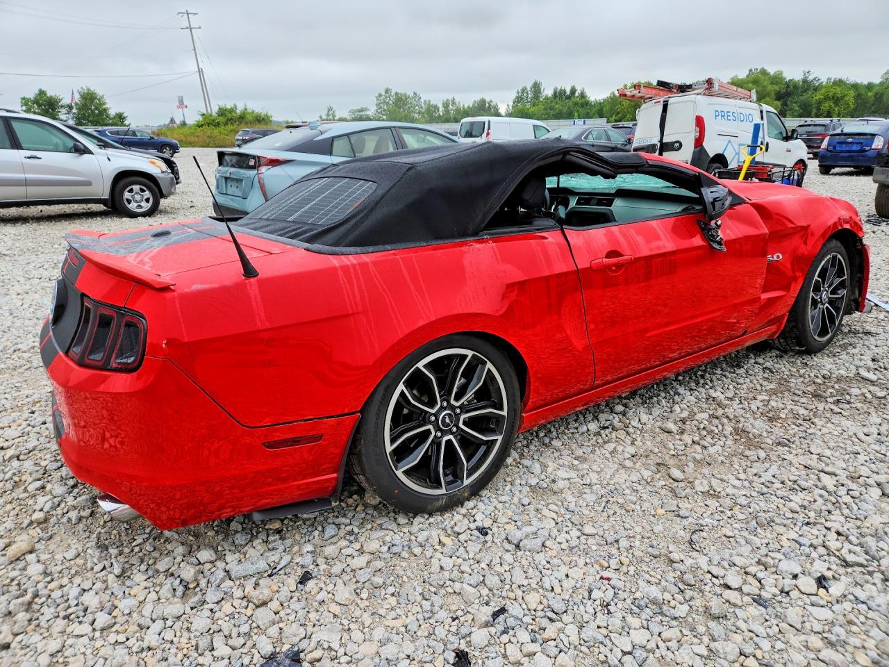 2014 Ford Mustang Gt - Фото 3
