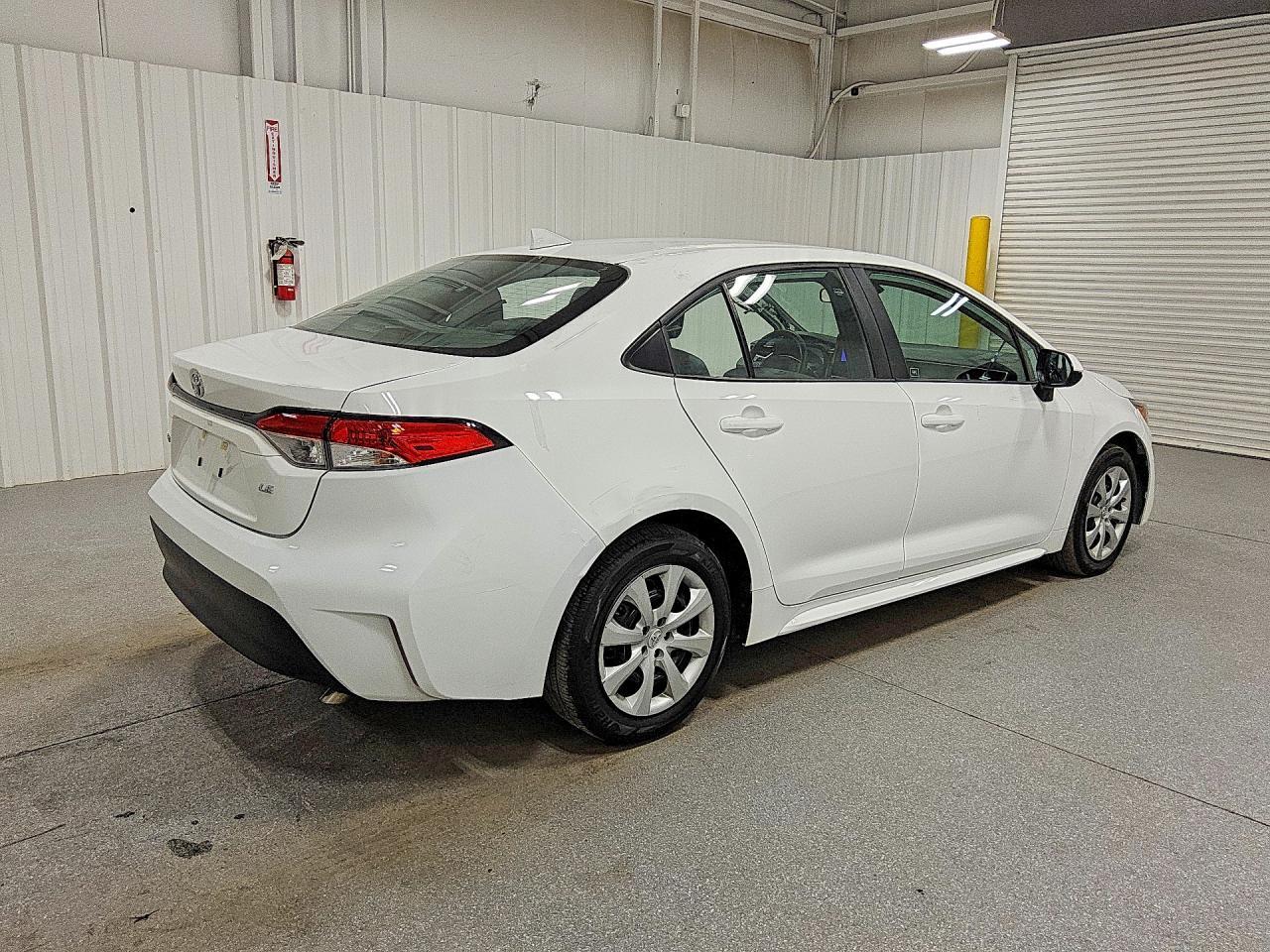 2024 Toyota Corolla Le - Фото 3