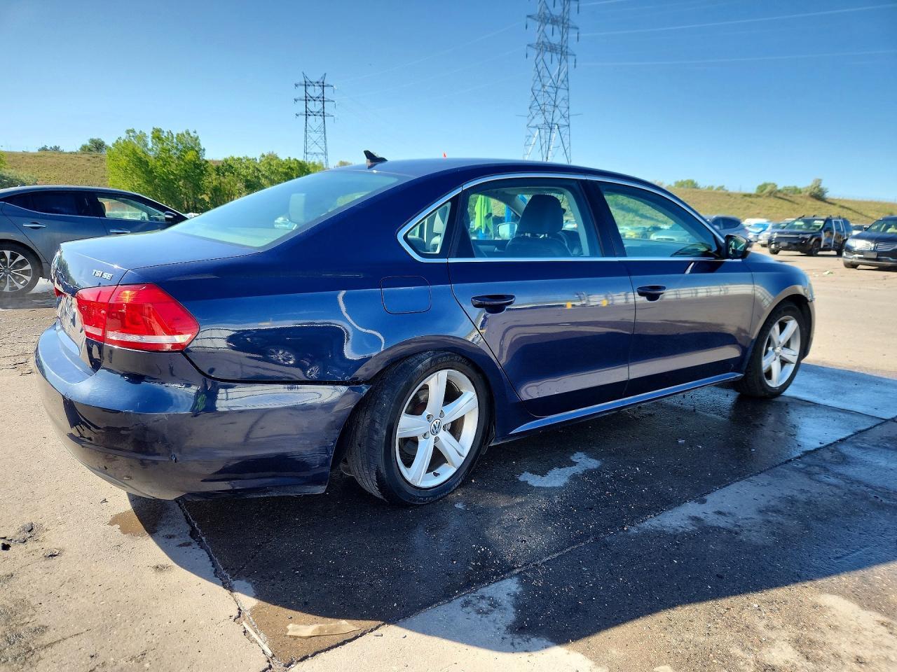 2014 Volkswagen Passat Se - Фото 3