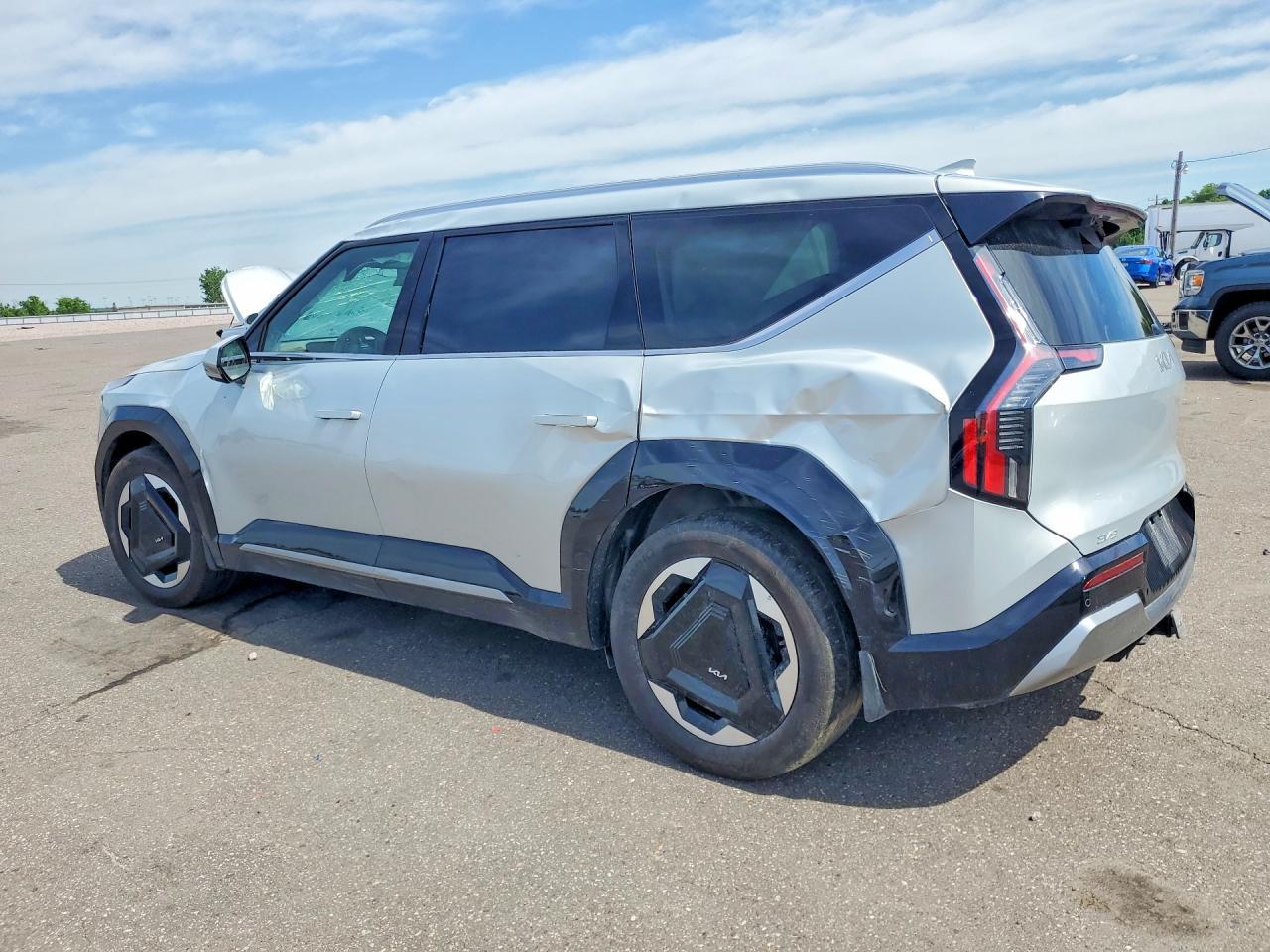 2026 Kia Ev9 Land - Фото 2