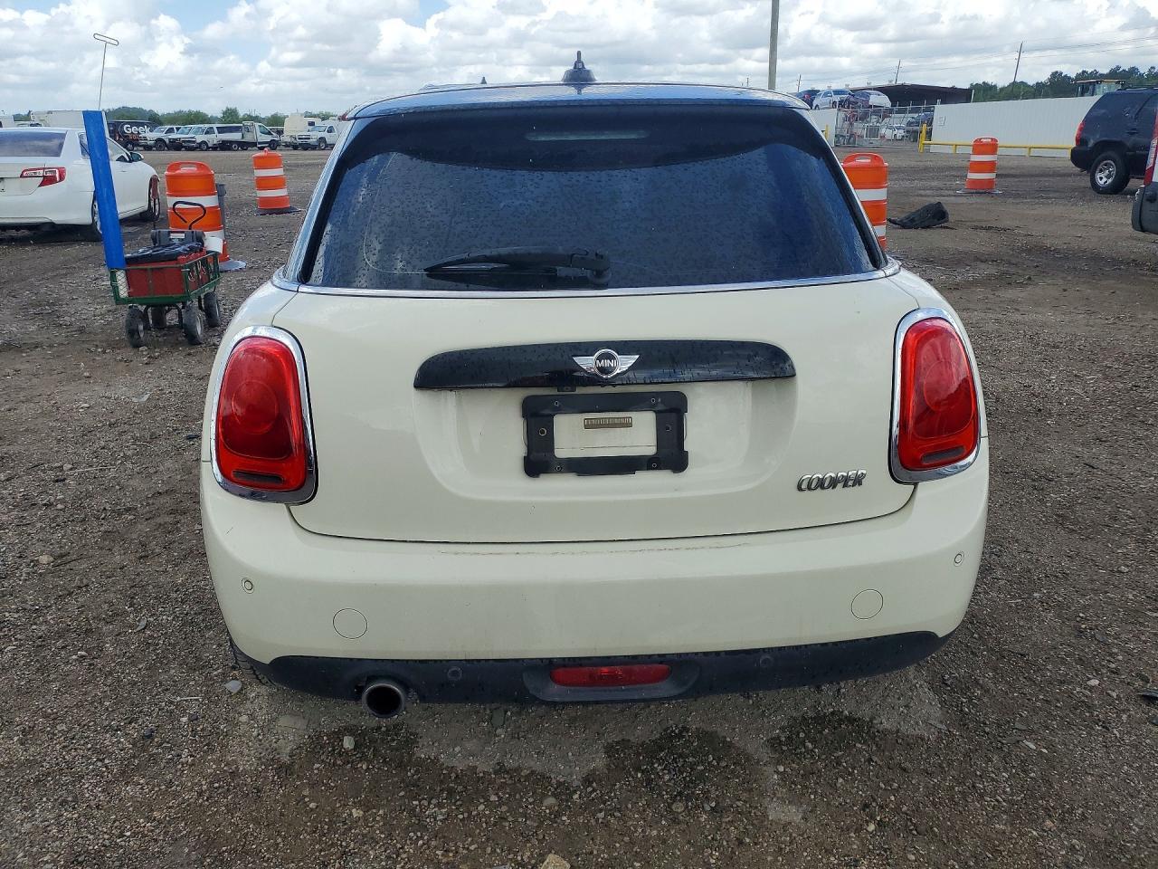 2017 Mini Cooper - Фото 6