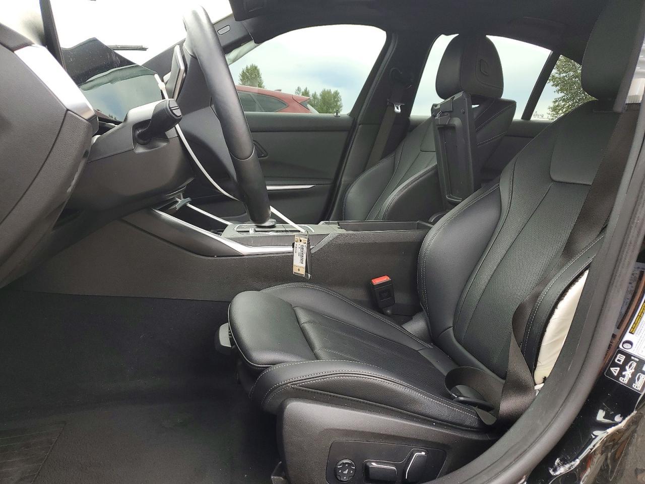 2024 BMW 330Xi - Фото 7