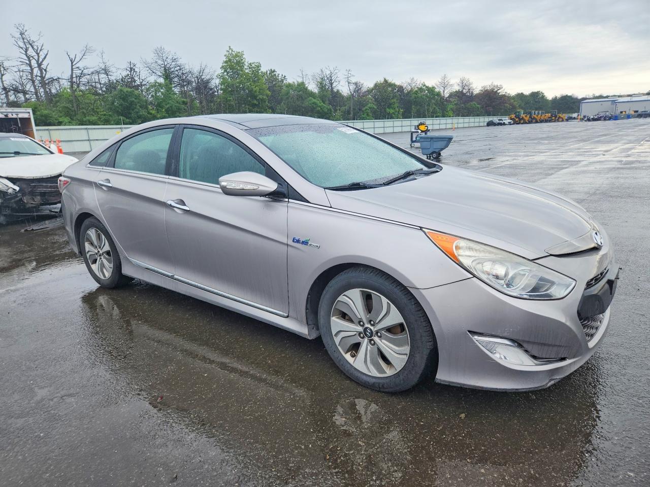 2013 Hyundai Sonata Hybrid - Фото 4