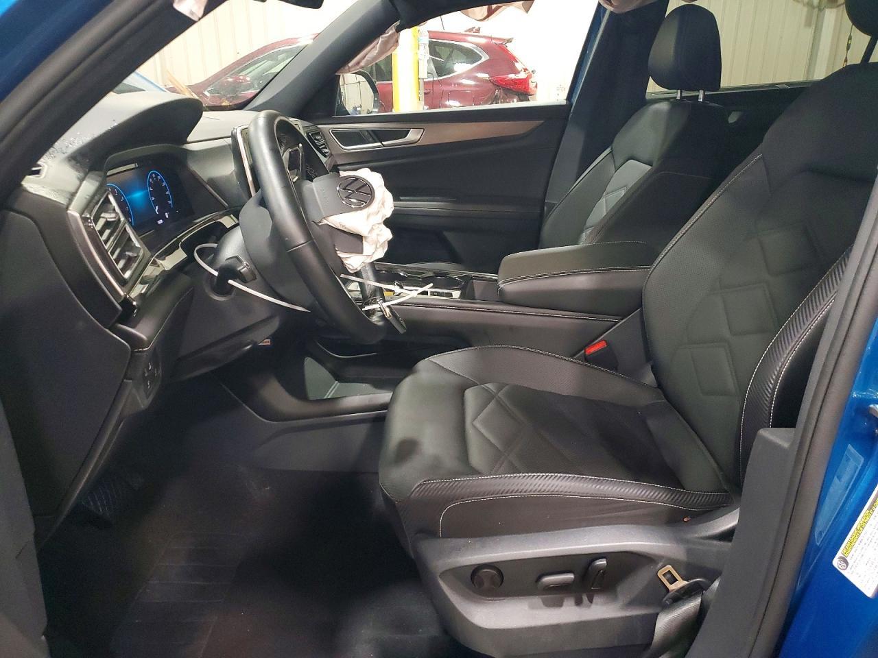2025 Volkswagen Atlas Cross Sport Se - Image 7