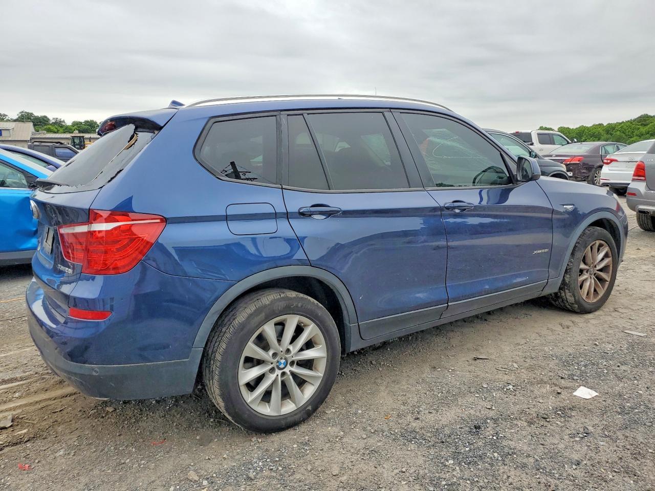 2017 BMW X3 xDrive28I - Image 3